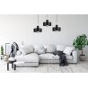Skandynawski wystrój salonu z elegancką lampą dekoracyjną Skandynawski wystrój salonu z elegancką lampą dekoracyjną