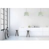 Jasna Minimalistyczna Nowoczesna Kuchnia z Delikatnym Akcentem Kolorystycznym w Postaci Pastelowych Lamp 	Jasna Minimalistyczna Nowoczesna Kuchnia z Delikatnym Akcentem Kolorystycznym w Postaci Pastelowych Lamp