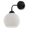 Lampa ścienna kinkiet RIFFLE, biała szklana kula w stylu glamour, do sypialni, salonu, przedpokoju