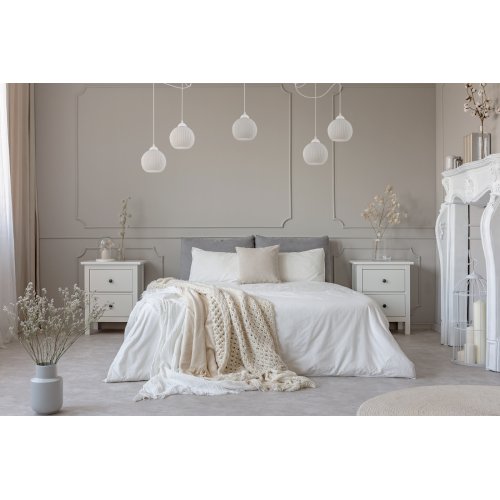 Lampa sufitowa żyrandol RIFFLE, kolor biały, szklane kule glamour, do jadalni, salonu, pokoju