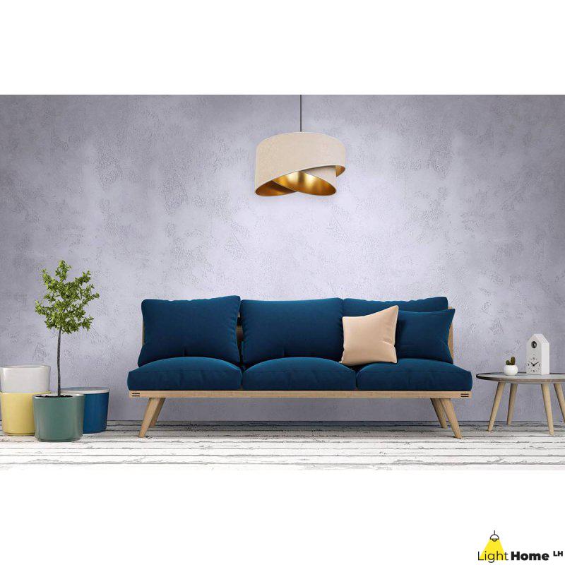 Aranżacja Pokoju w Żywych Barwach z Elegancką Kremowo Złotą Lampą Wiszącą Aranżacja Pokoju w Żywych Barwach z Elegancką Kremowo Złotą Lampą Wiszącą