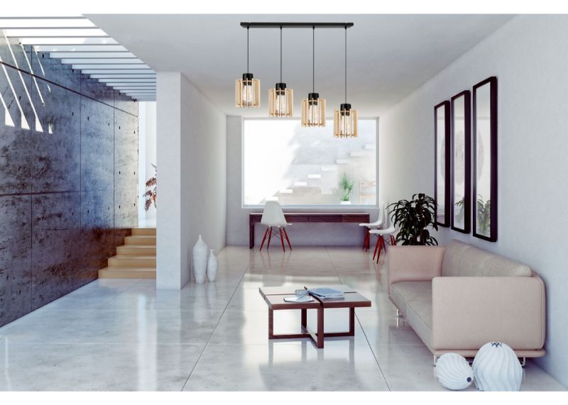 Lampa z prostokątną podsufitką i 4 źródłami światła drewnianymi kloszami wisząca w salonie