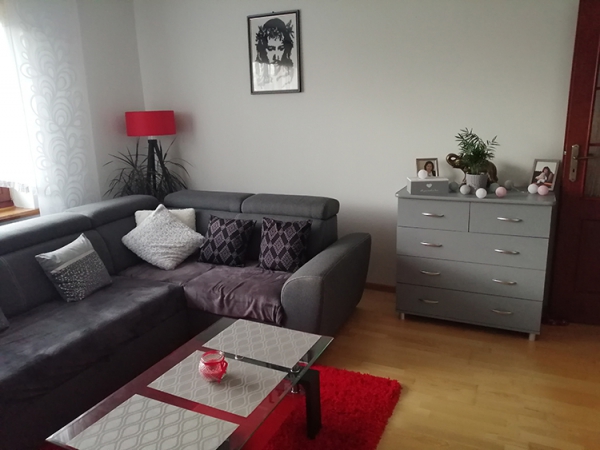 Lampa stojąca z abażurem trójnóg podłogowa