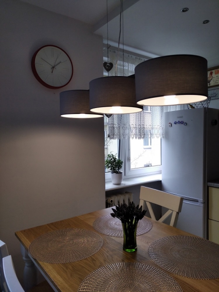 Lampa wisząca nowoczesna z abażurem materiał