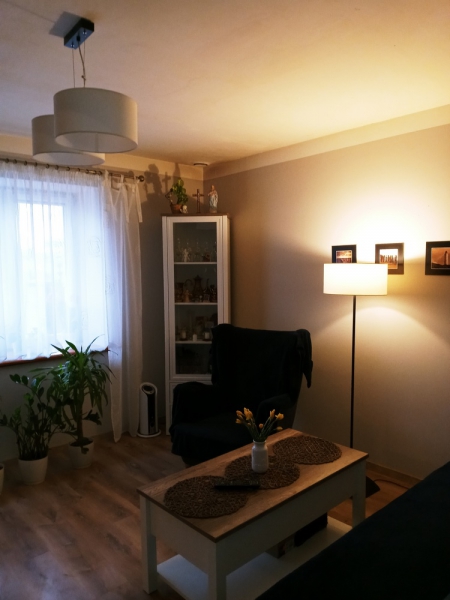 Klasyczna lampa wisząca z abażurami regulacja chrom