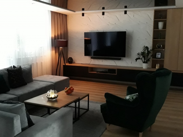 Lampa podłogowa drewniana stojąca trójnóg z abażurem