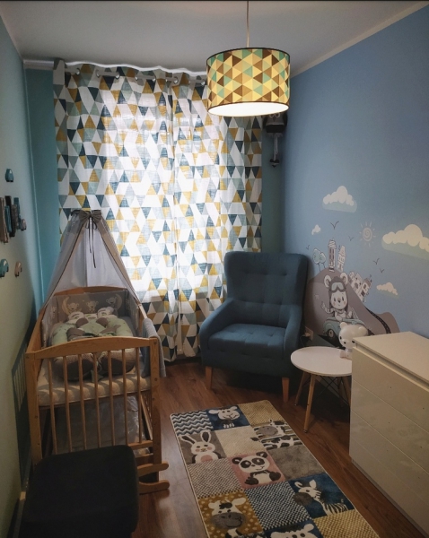 Lampa wisząca dziecięca z abażurem w kolorowe wzory