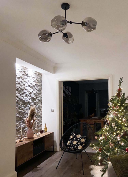 Nowoczesna lampa wisząca typu loft z kloszami ze szkła