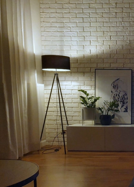 Lampa stojąca z abażurem trójnóg podłogowa