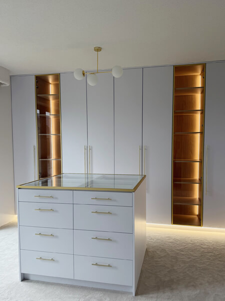 Lampa sufitowa SIENA, 3 szklane klosze, złota konstrukcja, E14