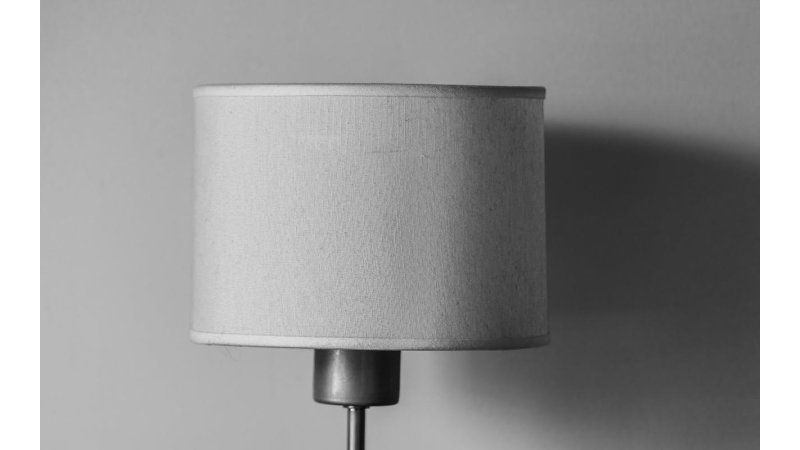 Lampy w stylu minimalistycznym - nowoczesne oświetlenie w duchu prostoty Lampy w stylu minimalistycznym - nowoczesne oświetlenie w duchu prostoty